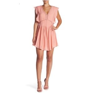 🍍{Tiare Hawaii} Paris Flutter Dress🌺